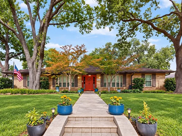 910 Sharpshire St, Grand Prairie, TX 75050
