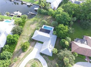 890 Bowline Dr, Vero Beach, FL 32963