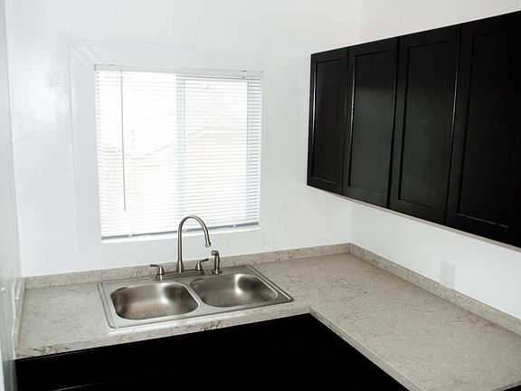 5th image of 2257 Linden Ave
