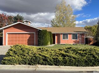 703 Hornet Dr, Gardnerville, NV 89460