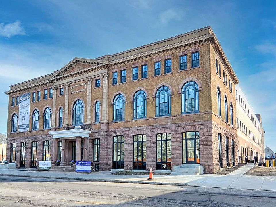 Building Photo 3