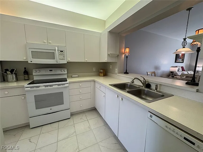 14970 Vista View Way #303 — Photo 10