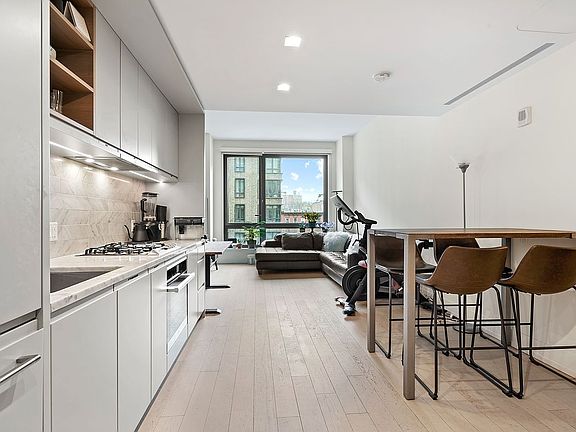 2nd image of 550 Vanderbilt Ave APT 309