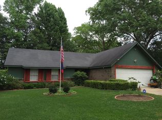 114 W Ray Dr, Hattiesburg, MS 39402