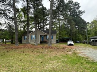 1707 Purefoy Dr, Chapel Hill, NC 27516