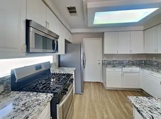 8404 Montana Stream Ave, Las Vegas, NV 89113