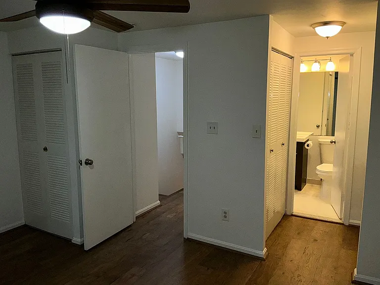 20520 Strath Haven Dr — Photo 15