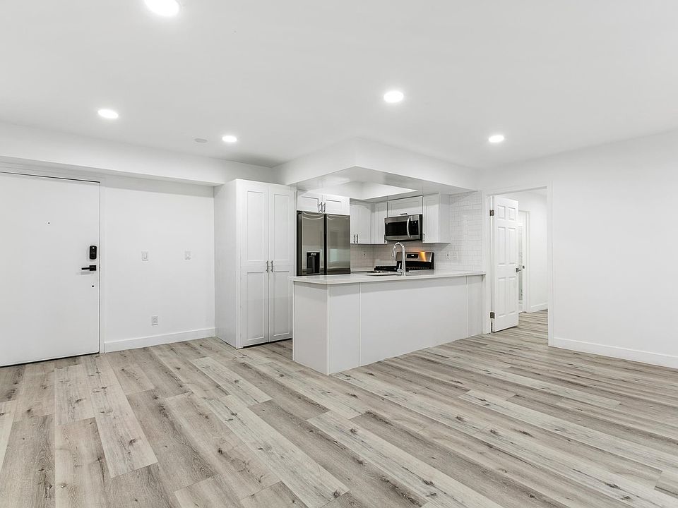 1st image of 3113 S Durango Ave APT 1