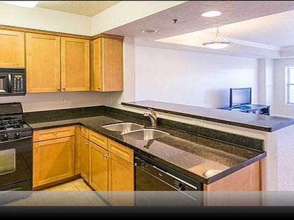 Kitchen/ living room