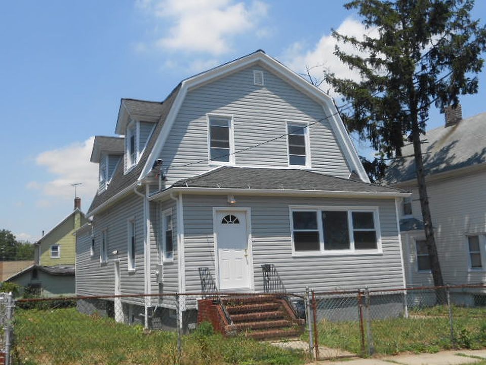 2nd image of 1306 Augustina Ave #00