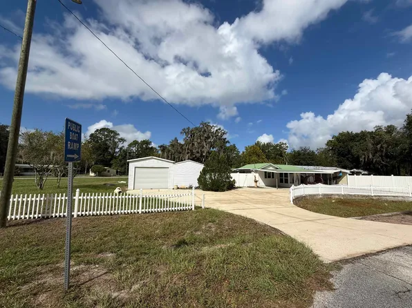 211 Cedar Creek Rd, Palatka, FL 32177