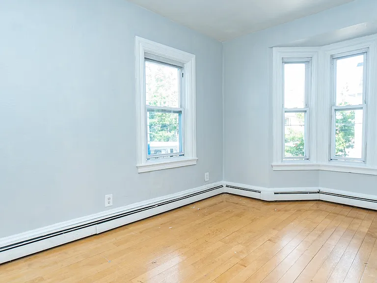 74 Vernon St #2A — Photo 5