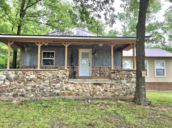 67401 E 160th Rd, Wyandotte, OK 74370