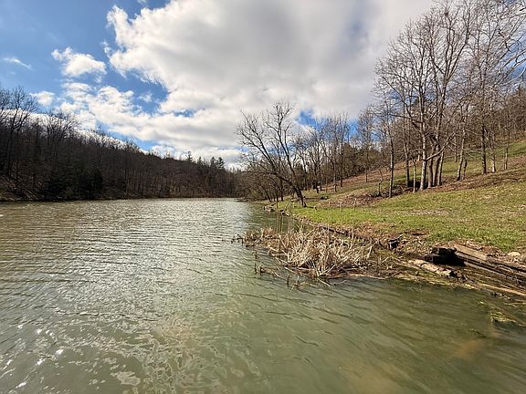 3rd image of 785 Waterworks Rd