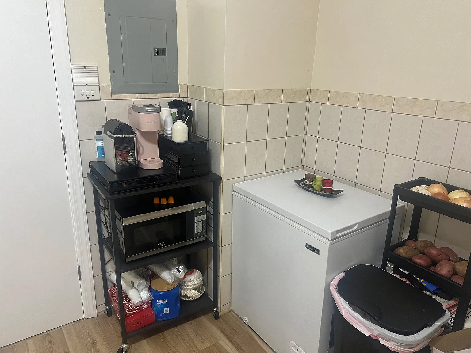 1 bed, 700 sqft, $1,800 — Photo 2