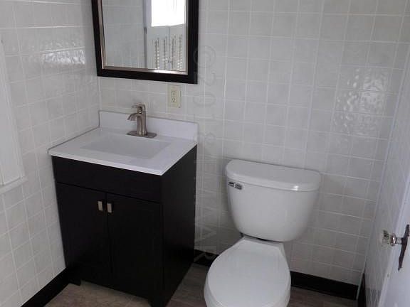 Bathroom Upstairs