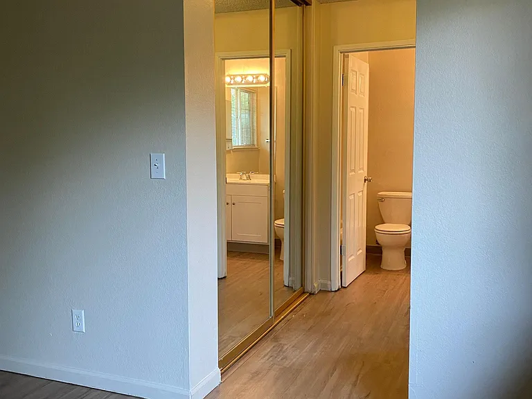 6834 Trovita Way — Photo 14