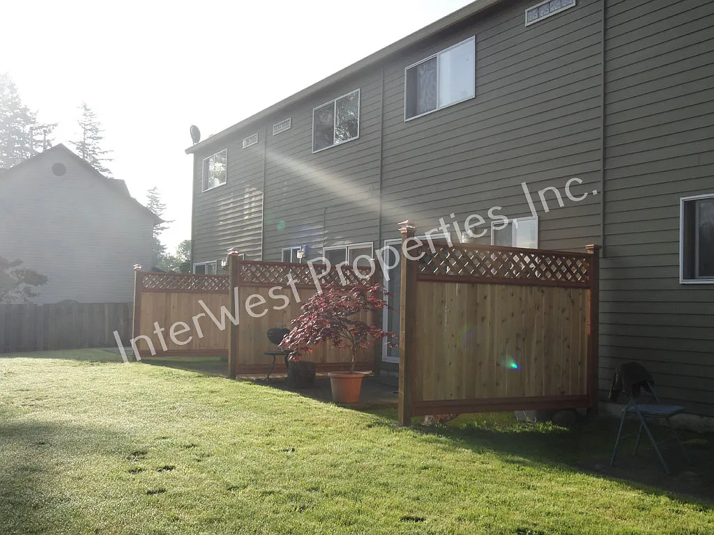 2 bed, 960 sqft, $1,395 — Photo 2