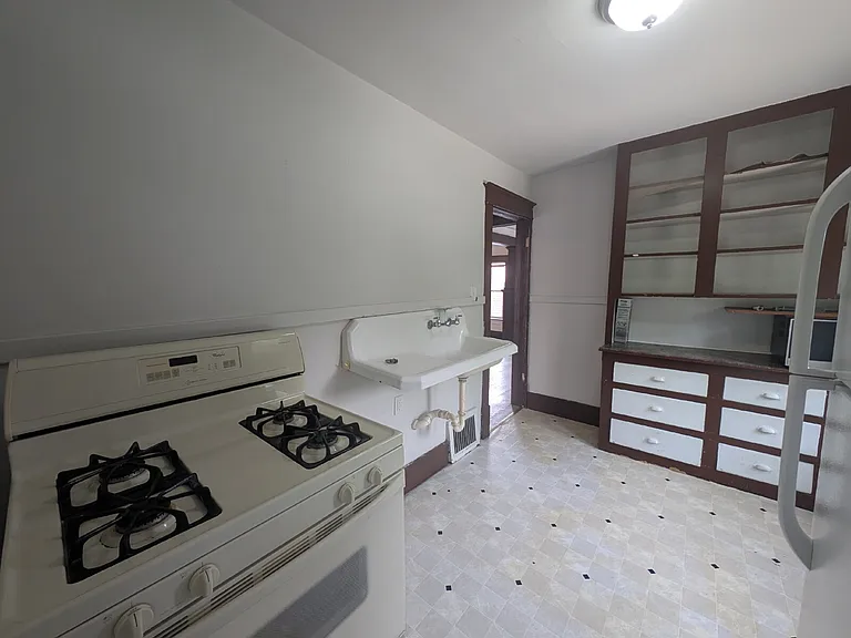 1086 N Cedar St #3 — Photo 13