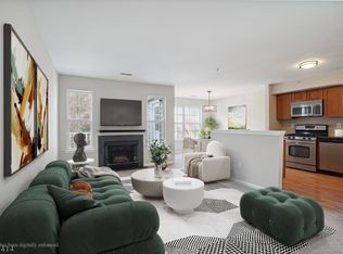 32 Springholm Dr, Berkeley Heights, NJ 07922