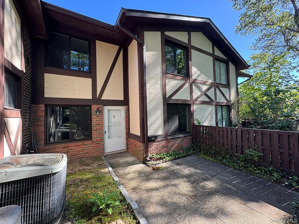 1st image of 233 Sagamore Hills Drive