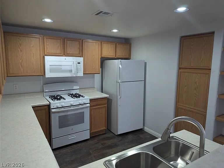 9580 W Reno Ave #281 — Photo 10