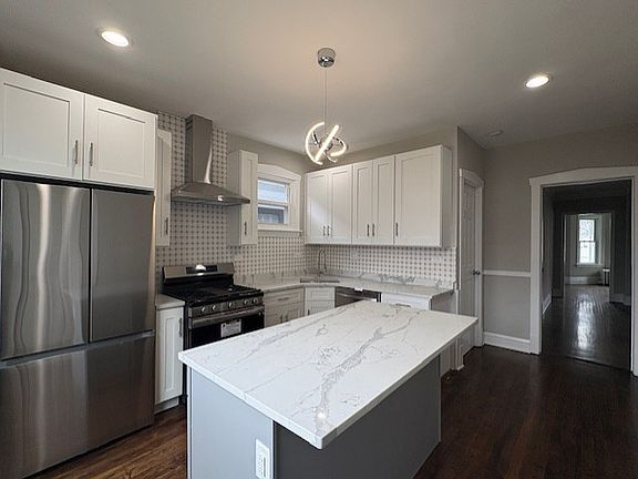 5th image of 1336 Grove Ave #1338