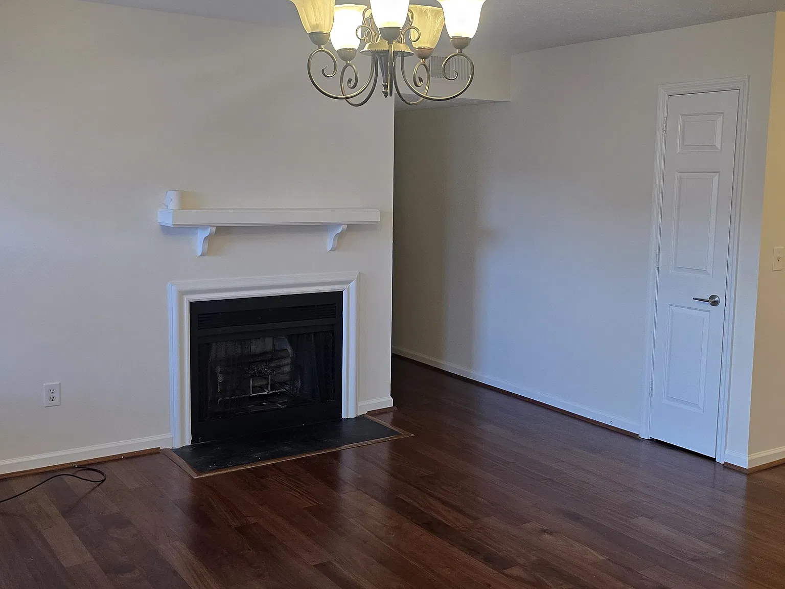 2 bed, 1030 sqft, $1,700 — Photo 3