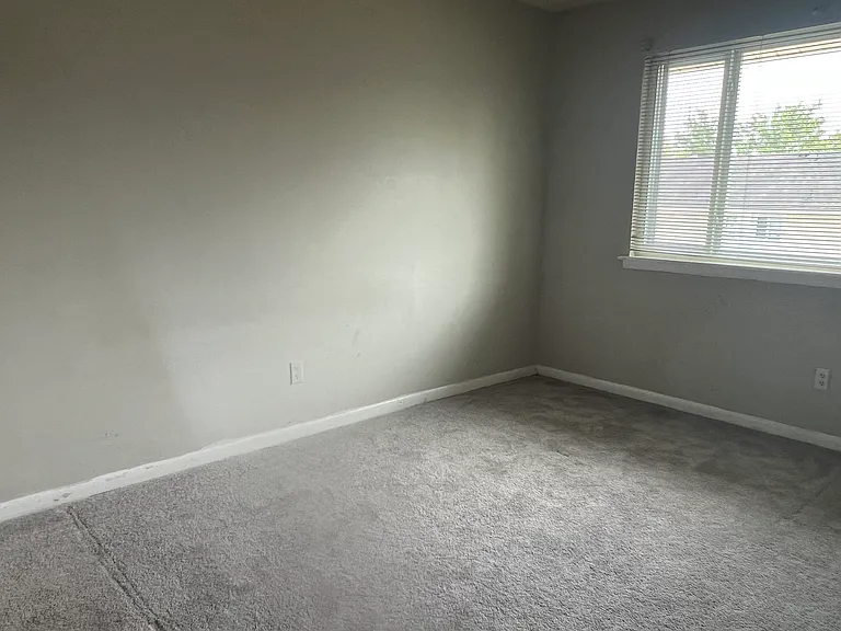 2343 Champion Ct — Photo 20