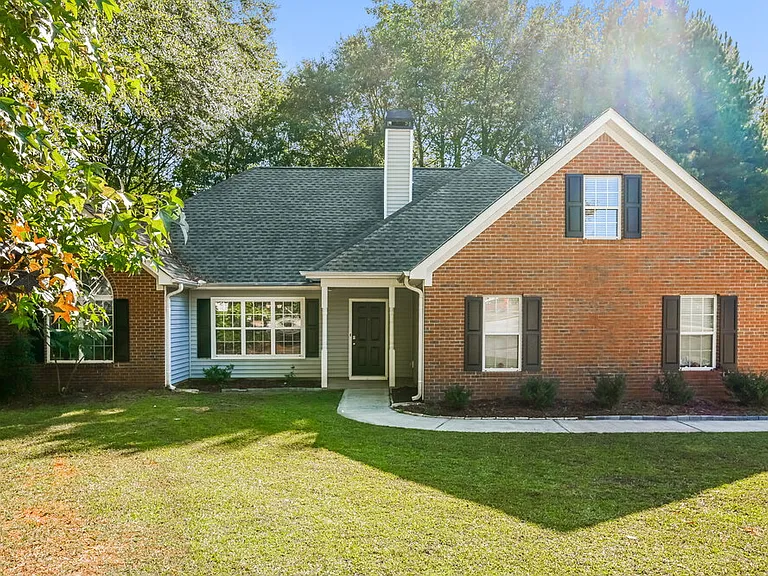 195 Pecan Ridge Dr — Photo 1