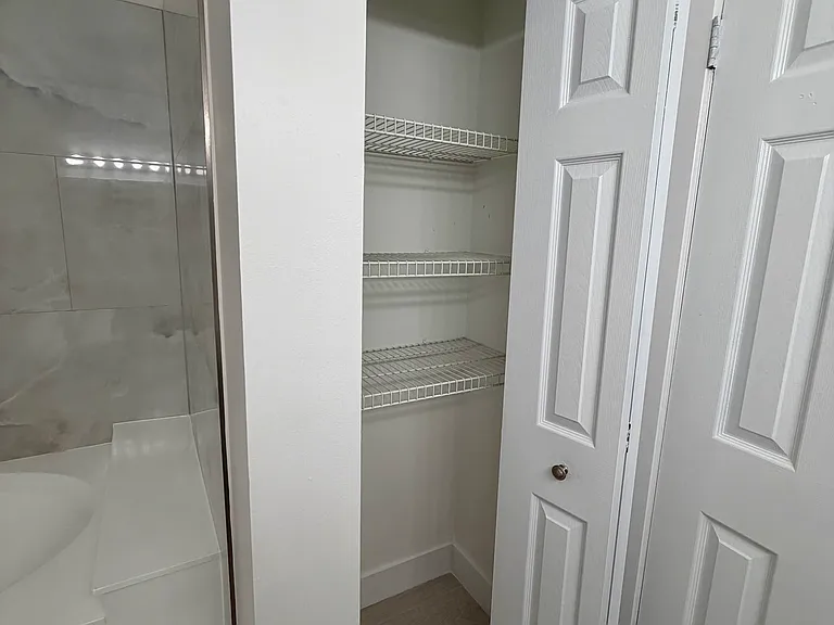 11061 Nutmeg Dr — Photo 16
