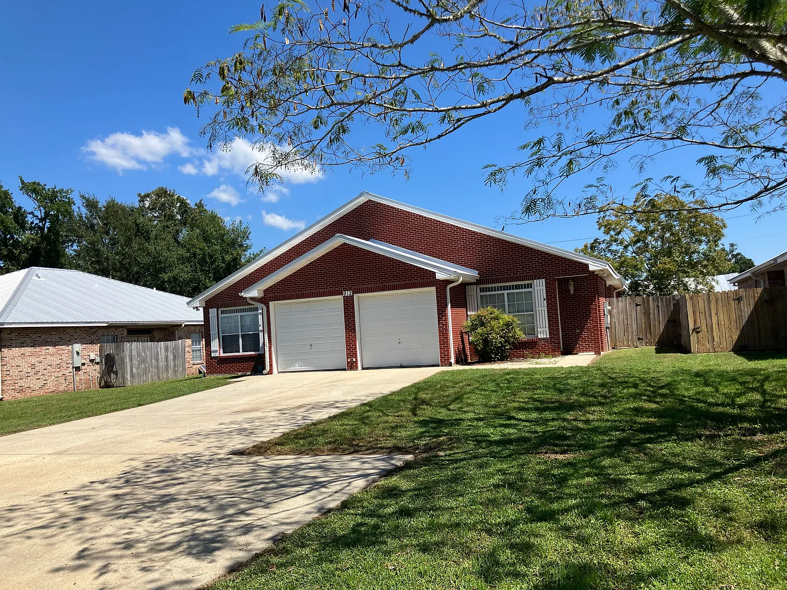 912 Singley Avenue — Photo 2