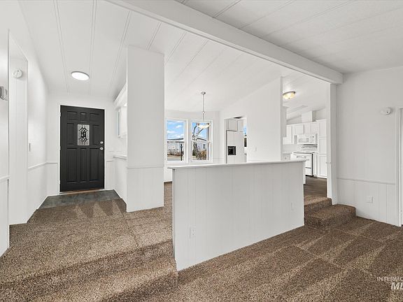 3rd image of 6028 W Ambonnay Ln