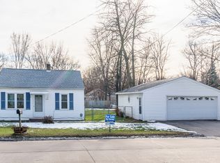 1119 33rd St NE, Cedar Rapids, IA 52402