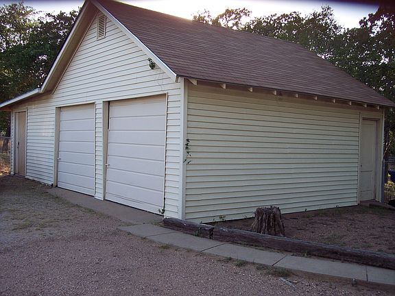 Garage with workshop
