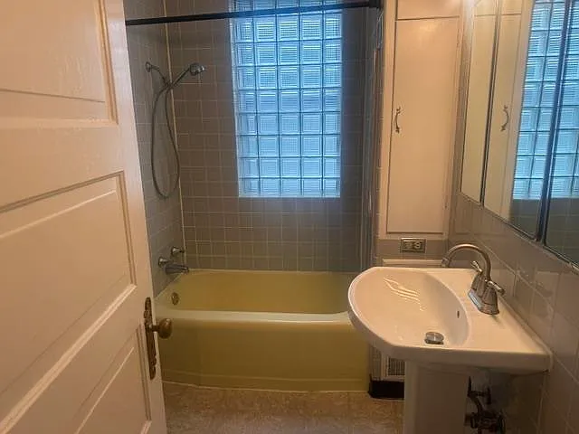 1030 Franklin Pl — Photo 13