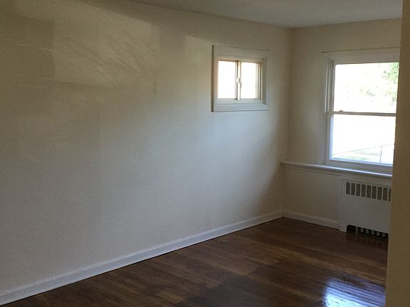 5th image of 118 Robinwood Ave