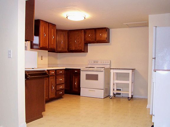 2nd image of 2975 S Bannock St
