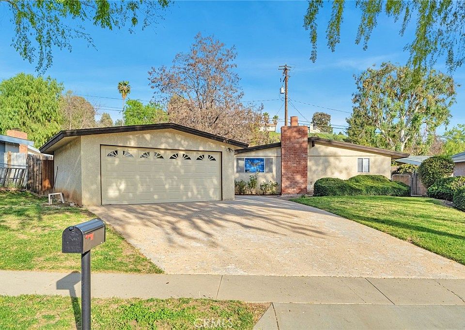 1st image of 27636 Seco Canyon Rd