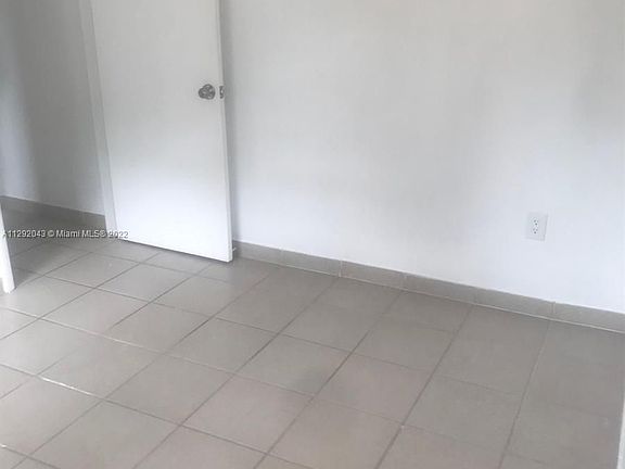 5th image of 3415 Franklin Ave APT A