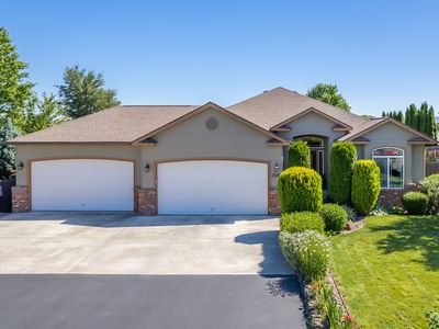 (Undisclosed Address), Kennewick, WA, 99338