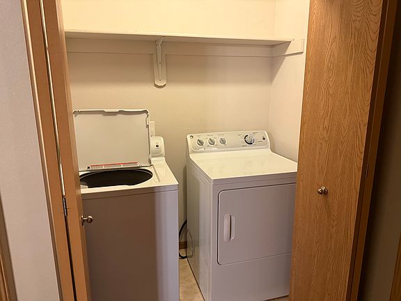 3rd image of 543 N 4th St