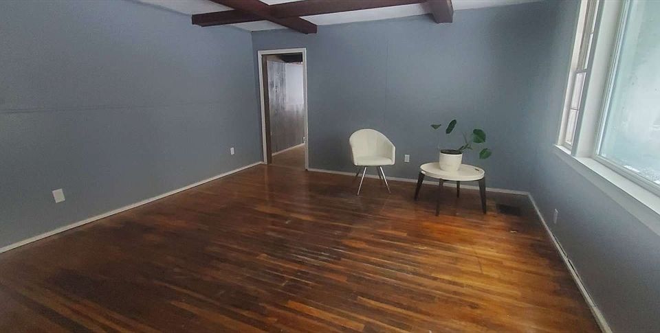 1st image of 83 Mason Rd