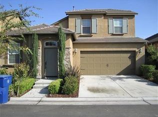 3661 Utah Ln, Clovis, CA 93619