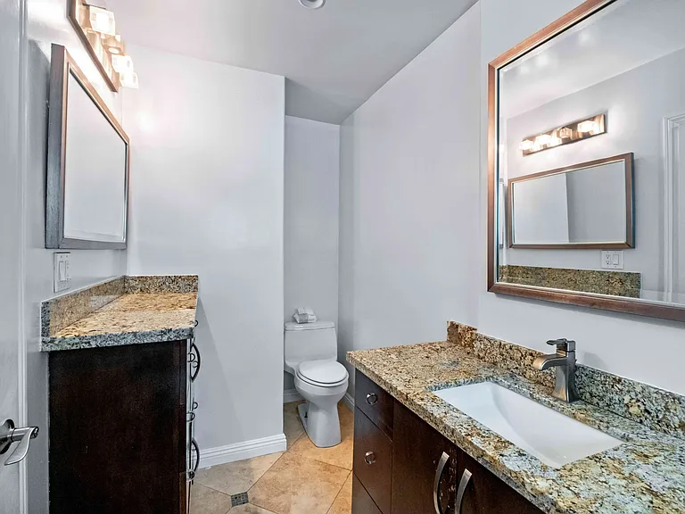 332 S Rexford Dr #1 — Photo 20