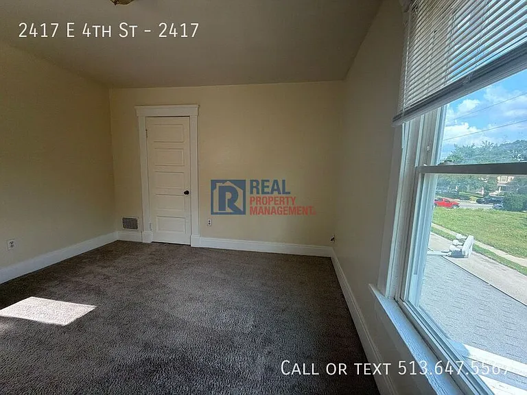 2417 E 4th St #2417 — Photo 20
