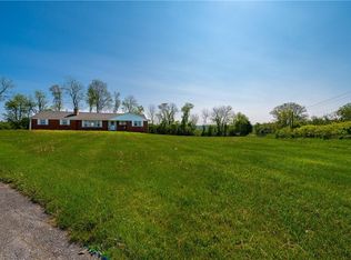2705 Lower Macungie Rd, Emmaus, PA 18049