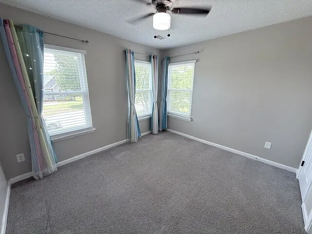 8 Melrose Ct — Photo 38