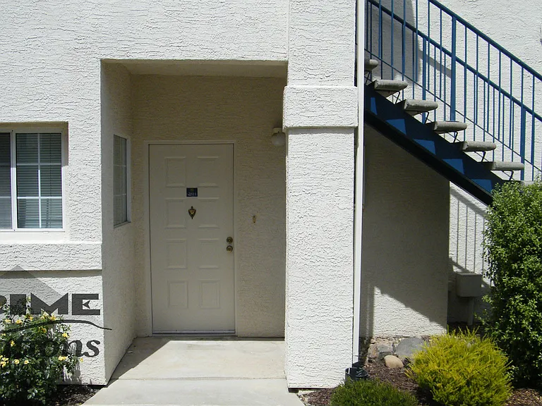 2811 Beachcomber Dr E — Photo 3