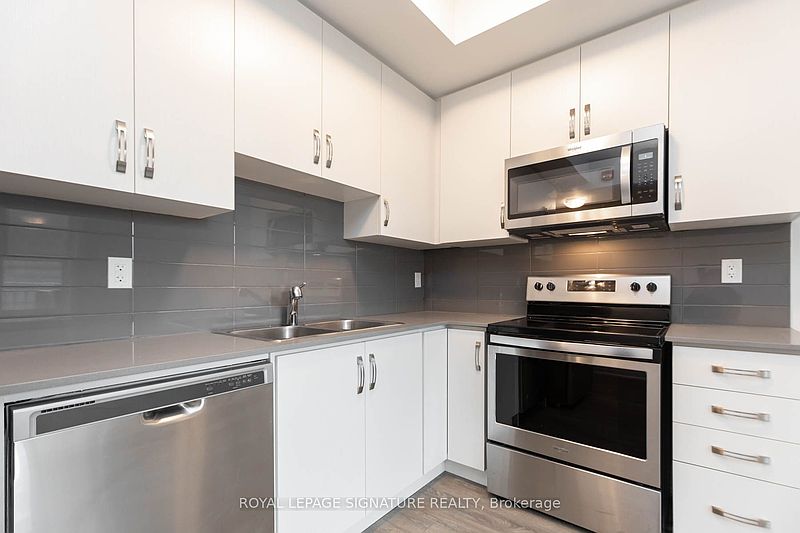 Toronto Townhouse for rent - 1 Bedroom — photo 7